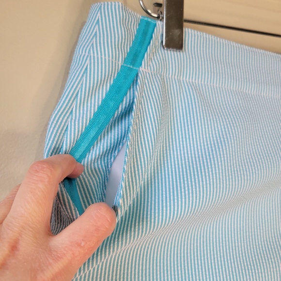 Lady Hagen Blue & White Pin Striped Skort Textured Size 10 Athletic Golf - Picture 2 of 11